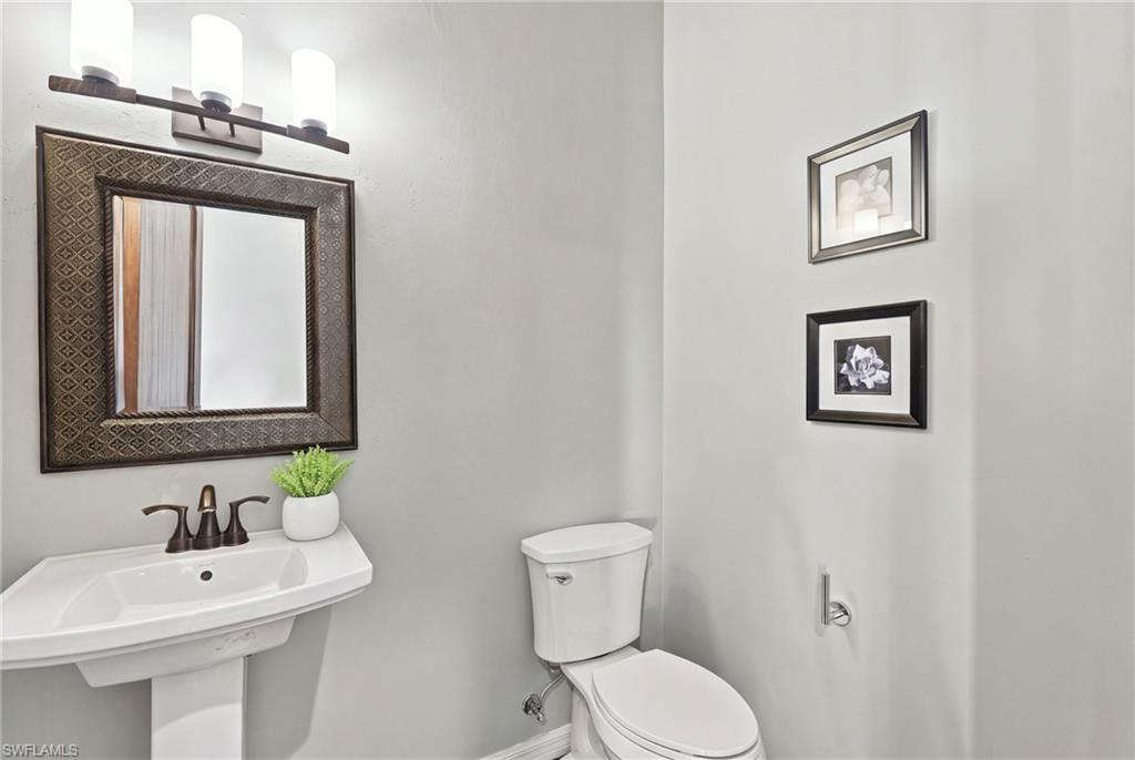 14800 Laguna Dr Property Photo 30