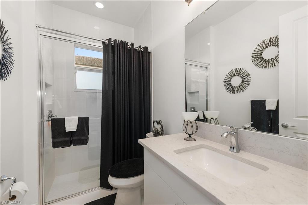 12044 Oleander Ave Property Photo 29