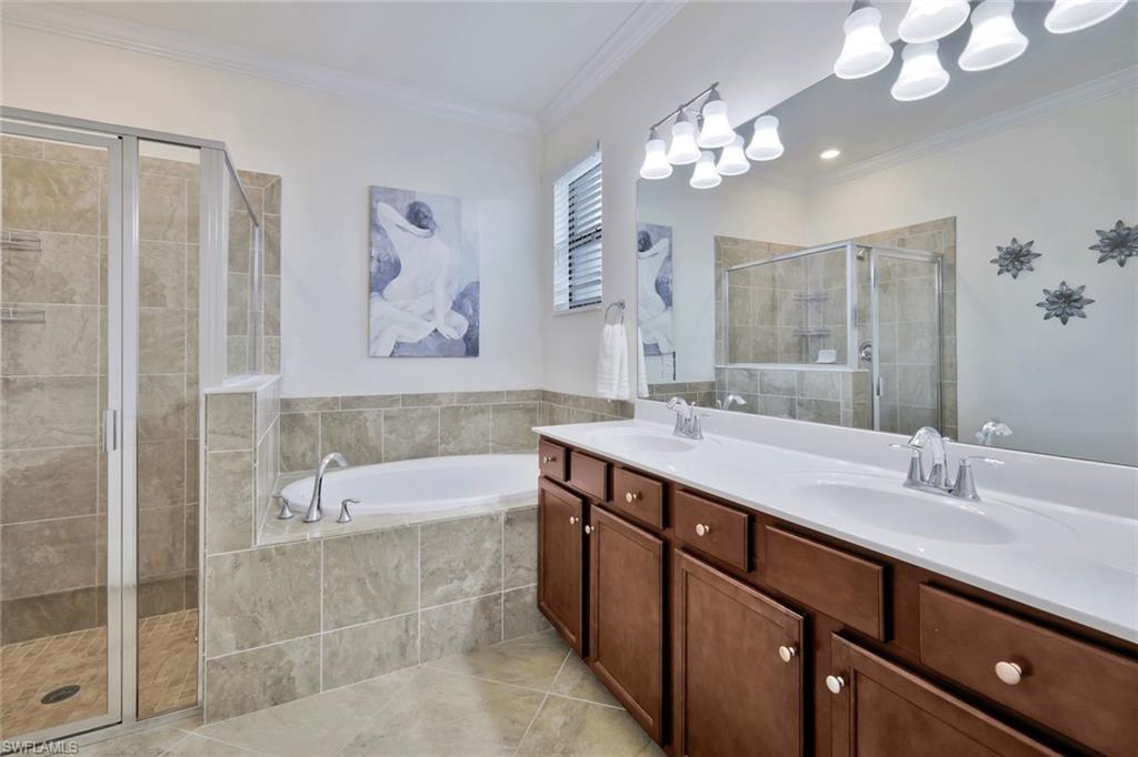 9207 Shadow Oak Ln Property Photo 12