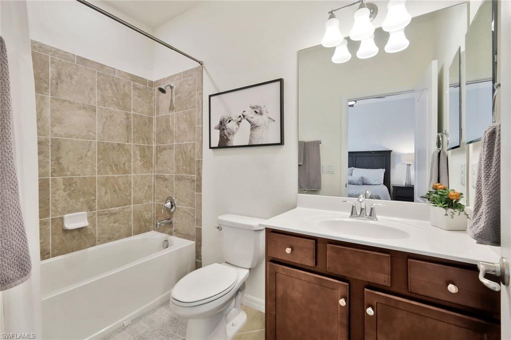 9207 Shadow Oak Ln Property Photo 14