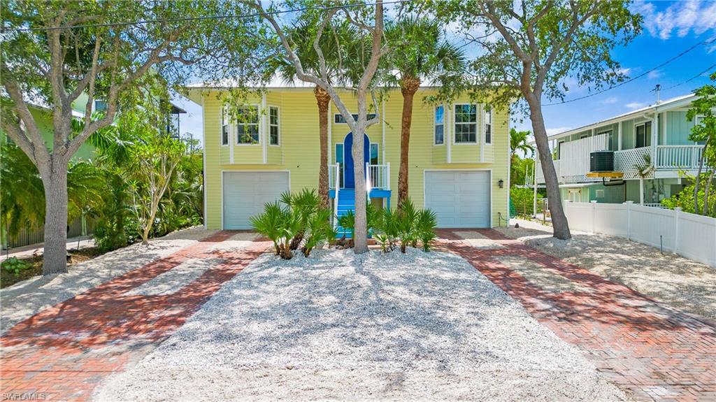 1296 Grand Canal Dr Property Photo 4