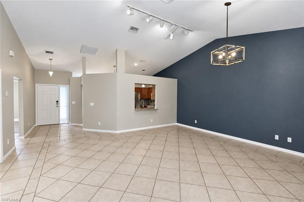 430 Saint Andrews Blvd 6 Property Photo 19