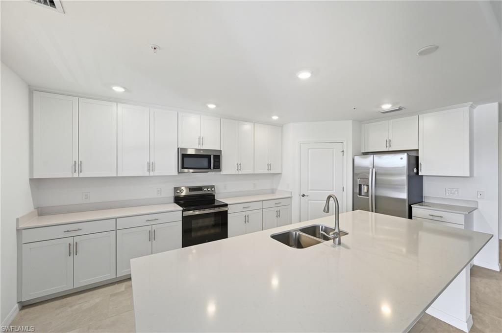 16365 Willowgreen Rd 1511 Property Photo 8