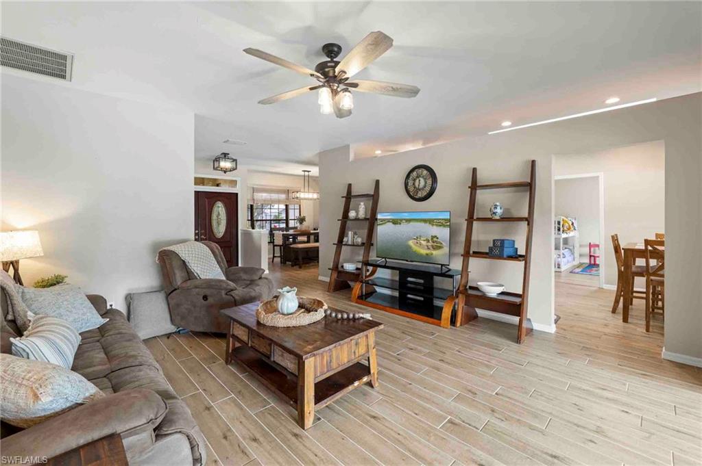 19101 Cypress View Dr Property Photo 11