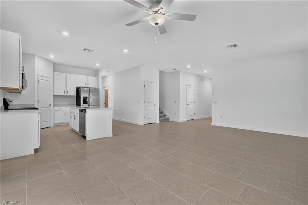 45030 Pipevine Cir Property Photo 5