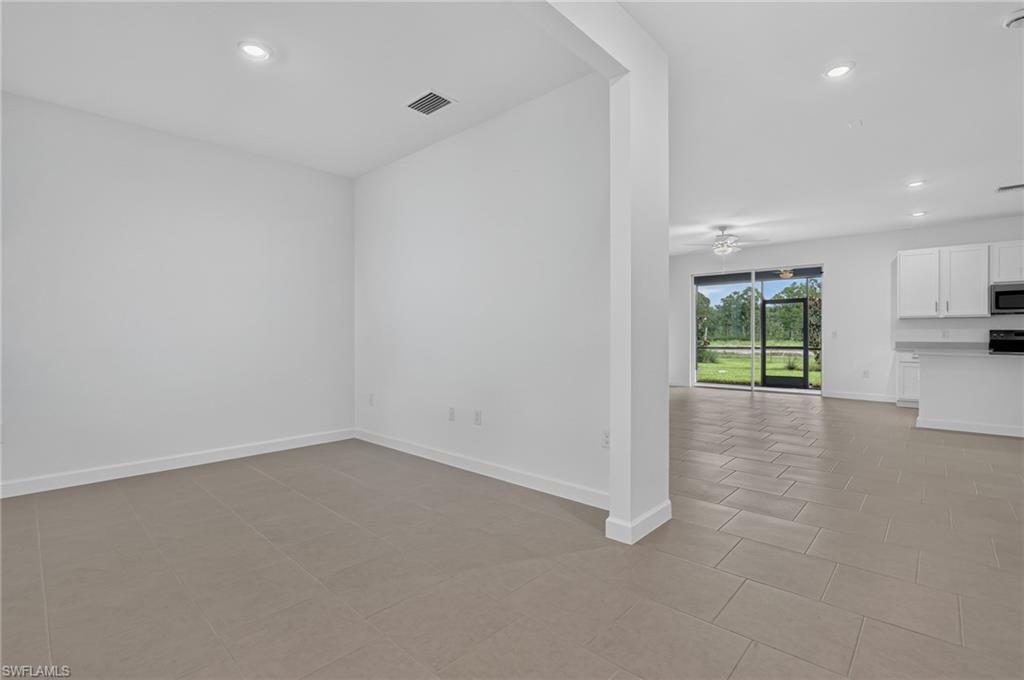 45030 Pipevine Cir Property Photo 8