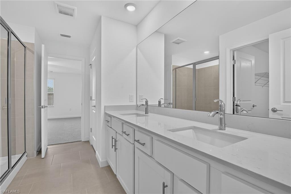 45030 Pipevine Cir Property Photo 14