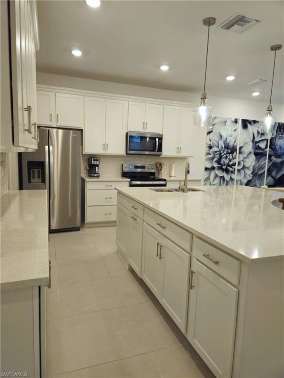 226033471 Property Photo 3