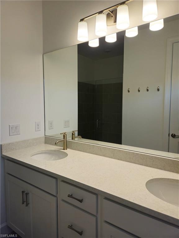 226033471 Property Photo 25