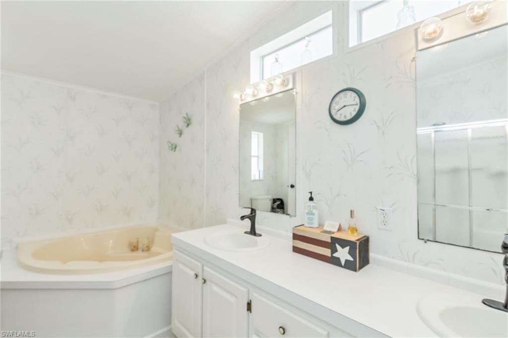 9749 Sugarberry Way Property Photo 15