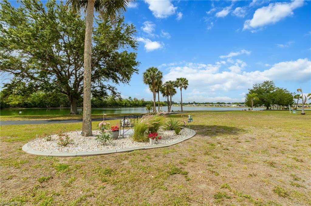 9749 Sugarberry Way Property Photo 24