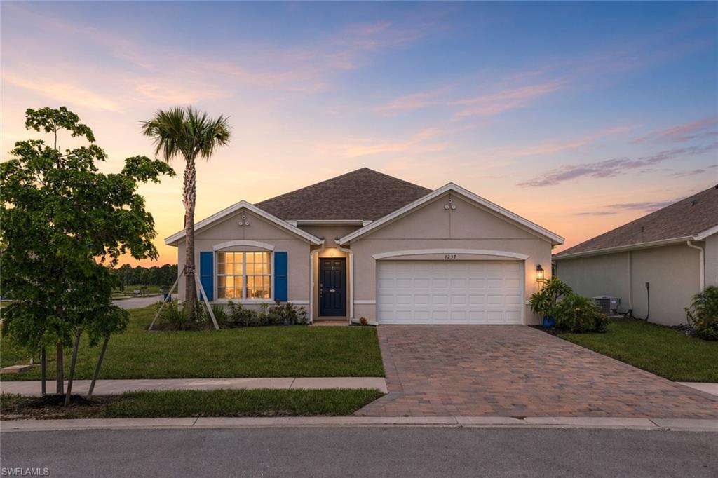 1237 Brumfield Xing Property Photo 1