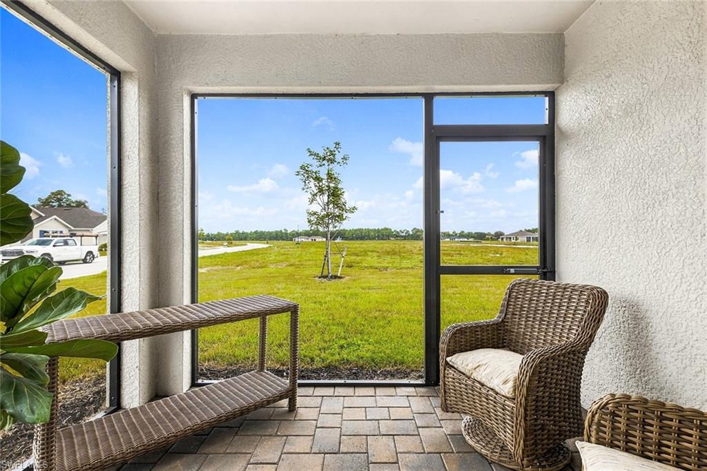1237 Brumfield Xing Property Photo 9