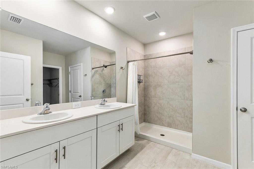 1237 Brumfield Xing Property Photo 12