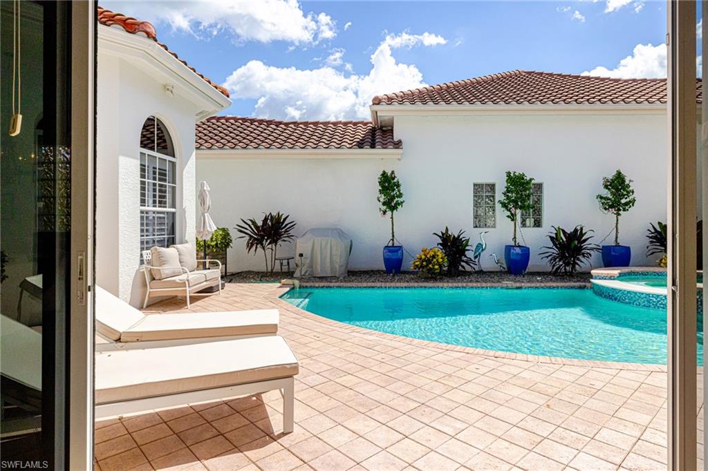 22081 Natures Cove Ct Property Photo 9