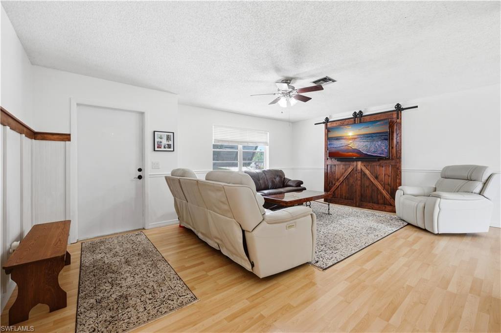 5990 Milne Cir Property Photo 6