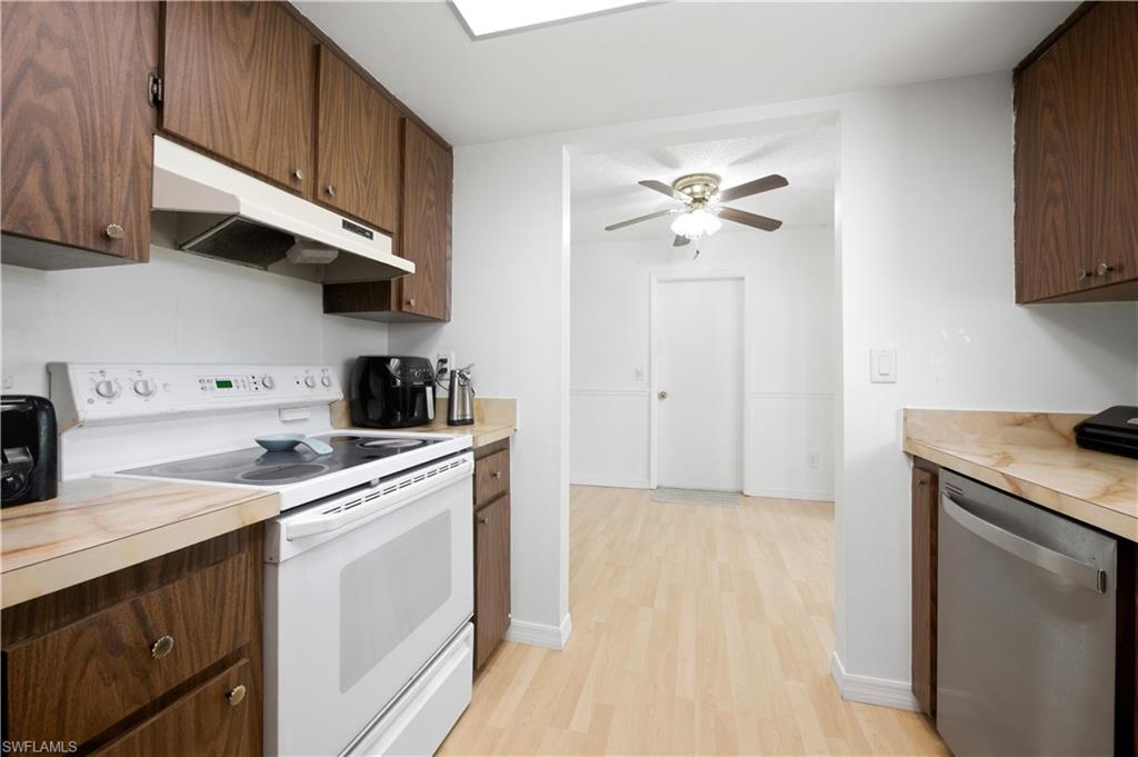 5990 Milne Cir Property Photo 10