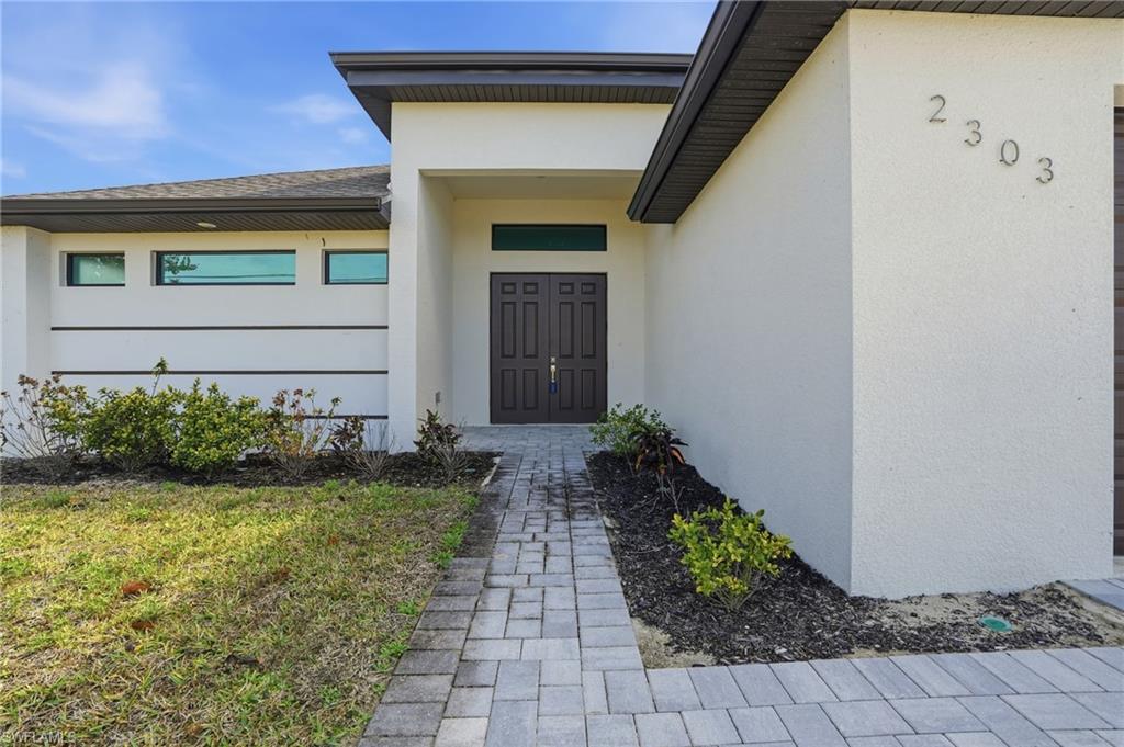 2303 18th Pl Property Photo 2