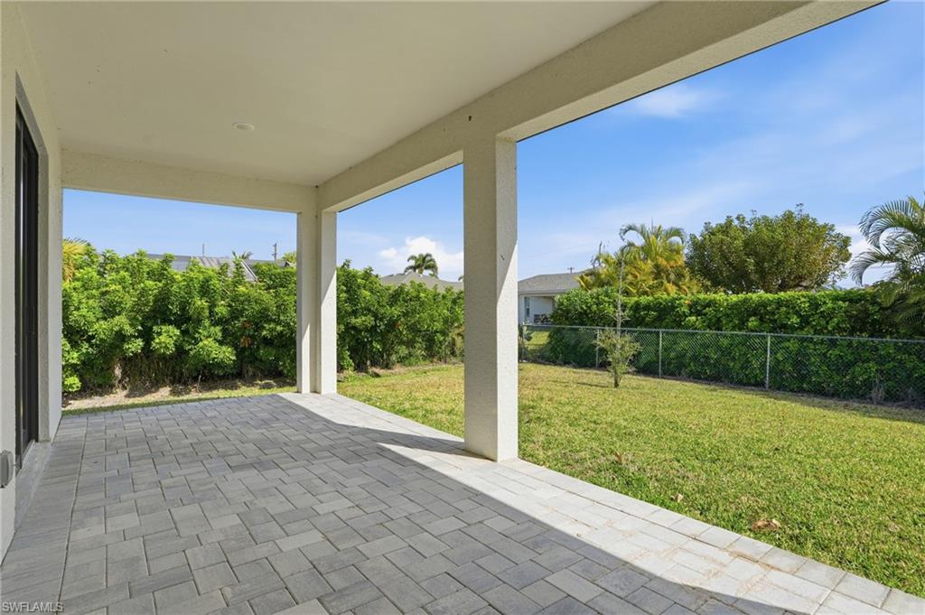 2303 18th Pl Property Photo 5
