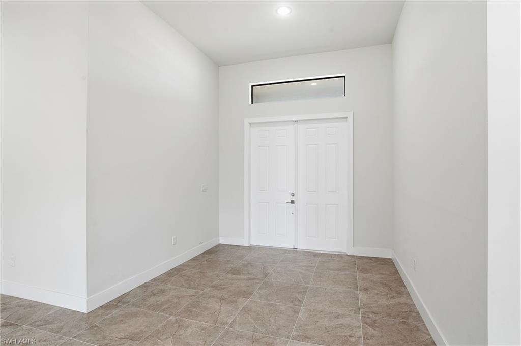 2303 18th Pl Property Photo 6