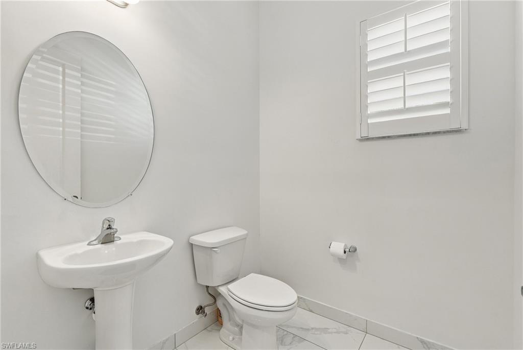 9201 Woodhurst Dr Property Photo 22