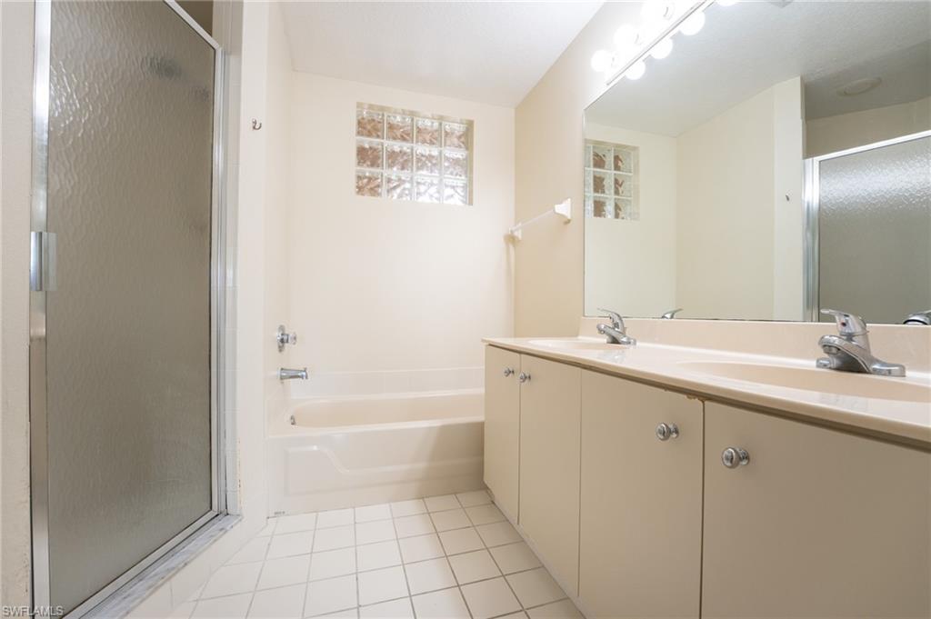 6368 Huntington Lakes Cir 102 Property Photo 8