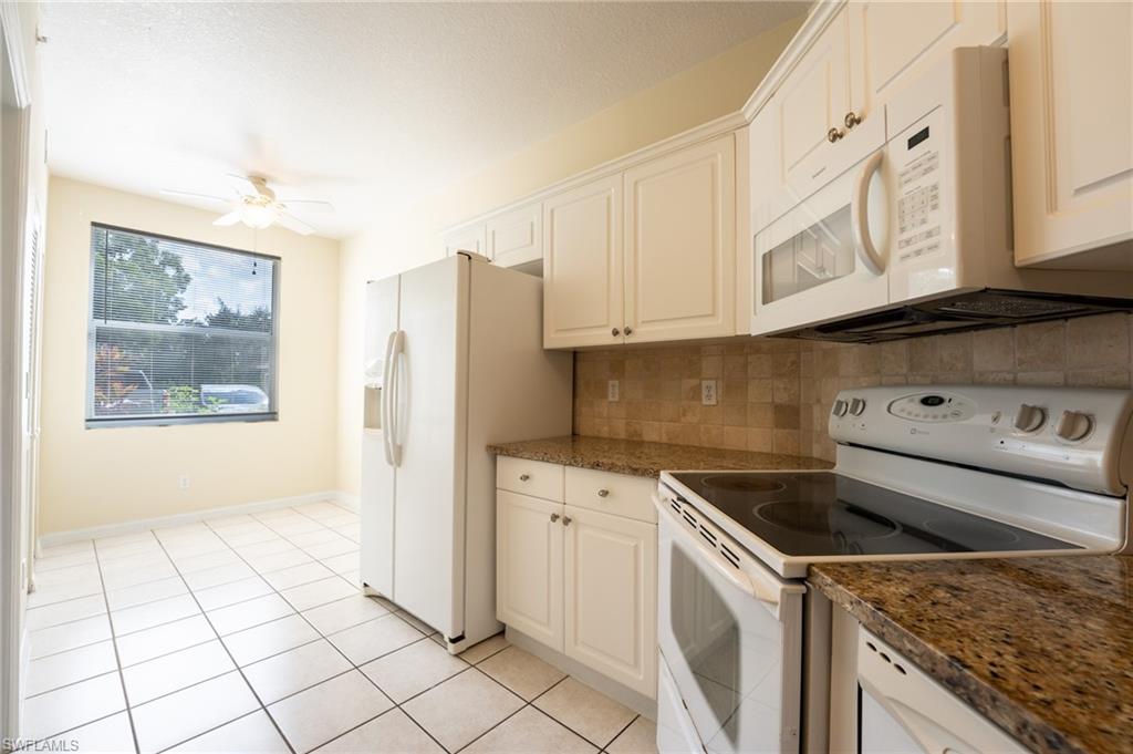 6368 Huntington Lakes Cir 102 Property Photo 15