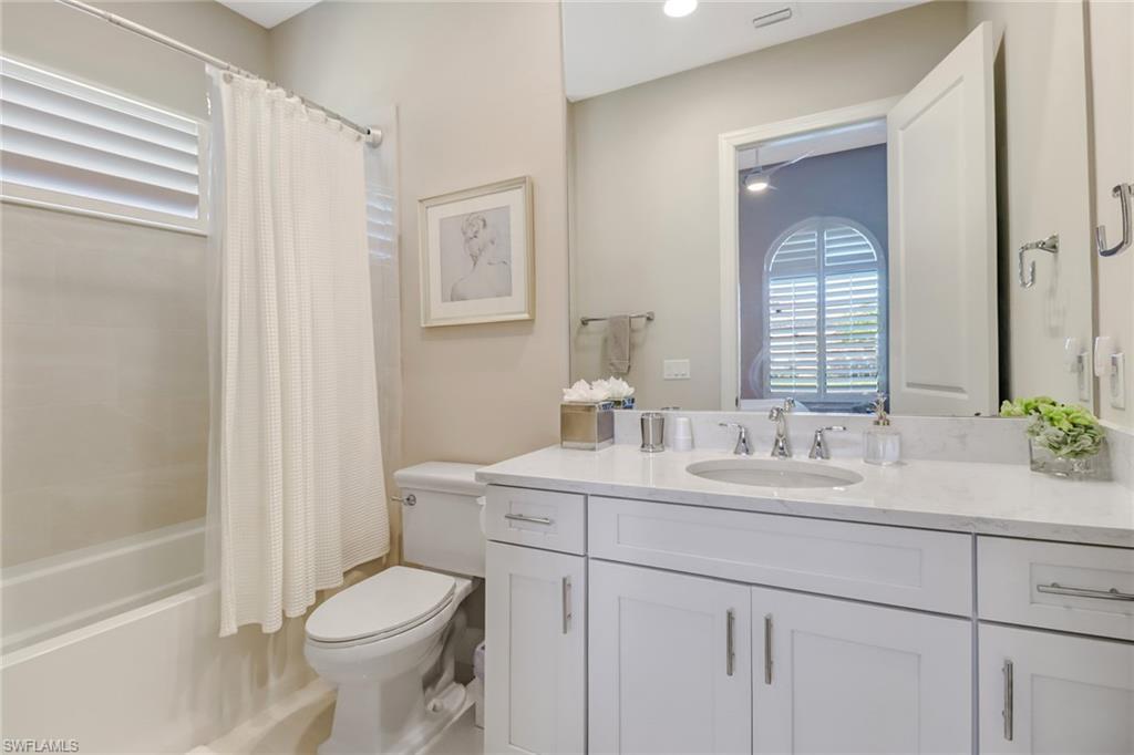 9412 Rapallo St Property Photo 22