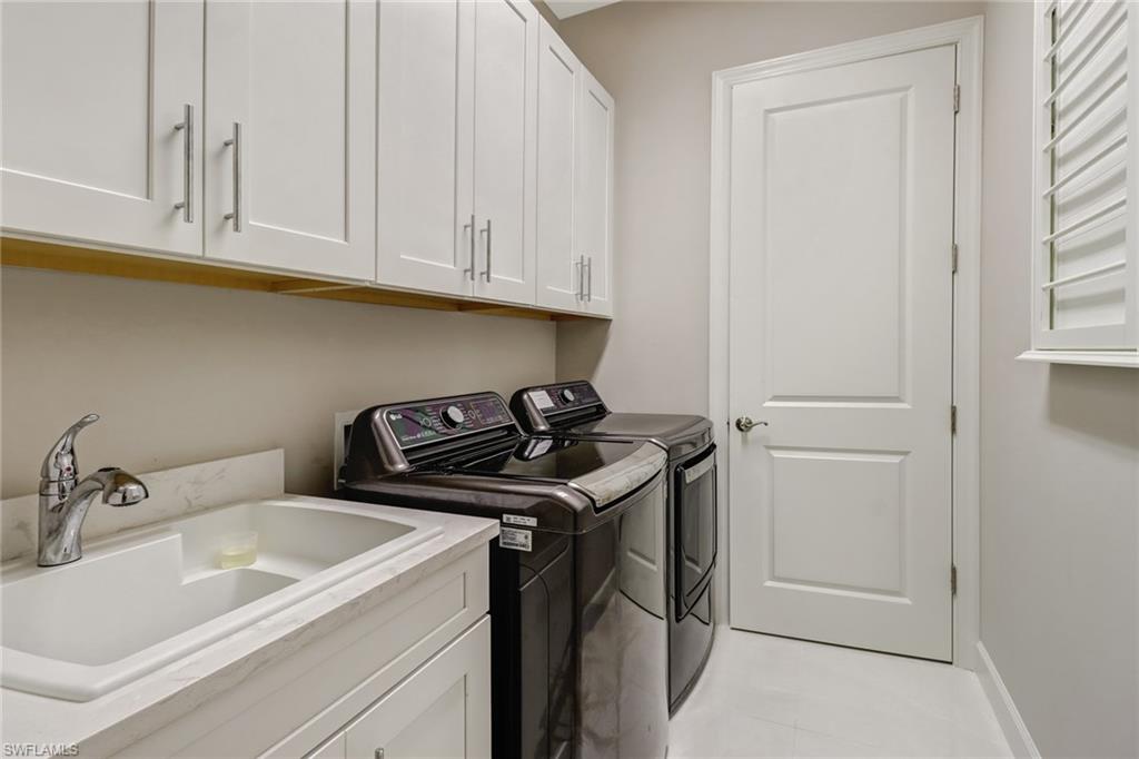 9412 Rapallo St Property Photo 24