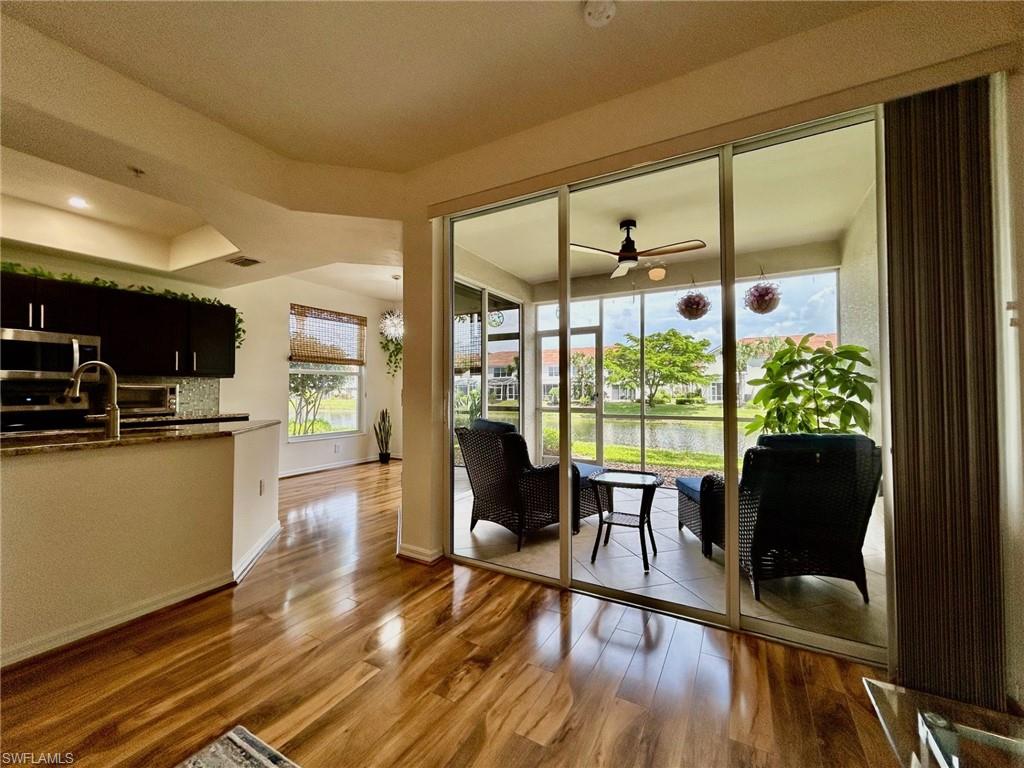 1280 Henley St 1607 Property Photo 4