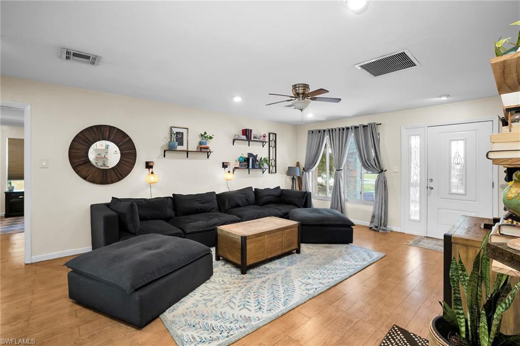 350 Columbus Way Property Photo 3