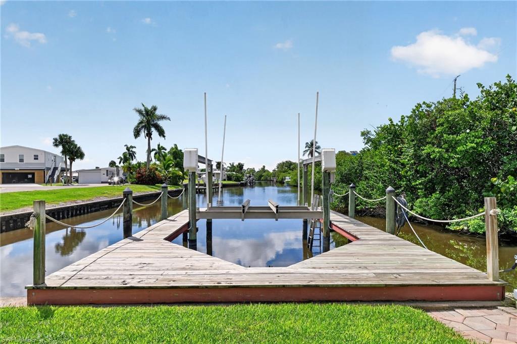 17520 Azalea Ln Property Photo 1