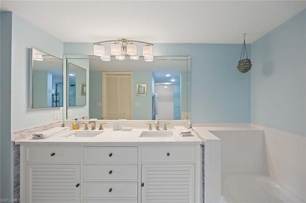 4251 Lake Forest Dr 214 Property Photo 21