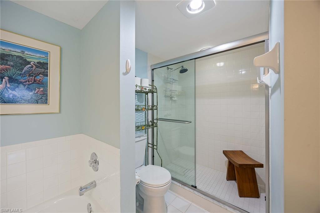 4251 Lake Forest Dr 214 Property Photo 22
