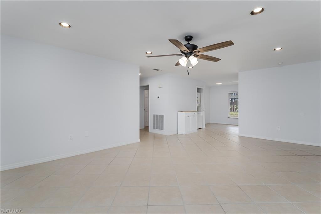 180 Cypress Way E B212 Property Photo 7