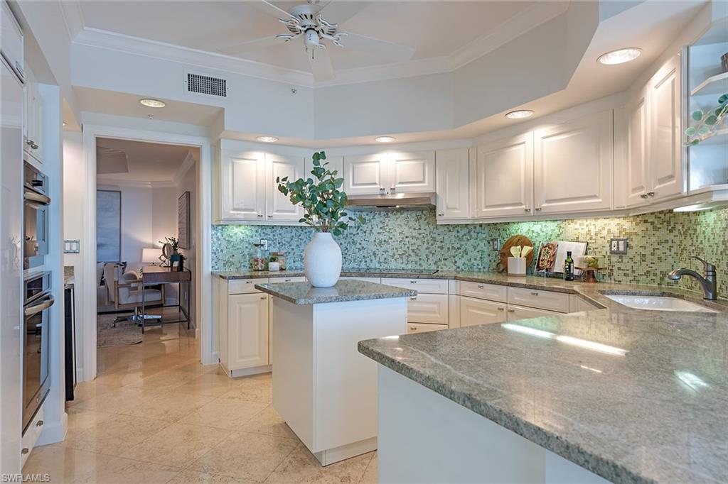 8990 Bay Colony Dr 1002 Property Photo 6