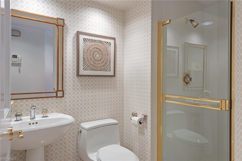 8990 Bay Colony Dr 1002 Property Photo 12