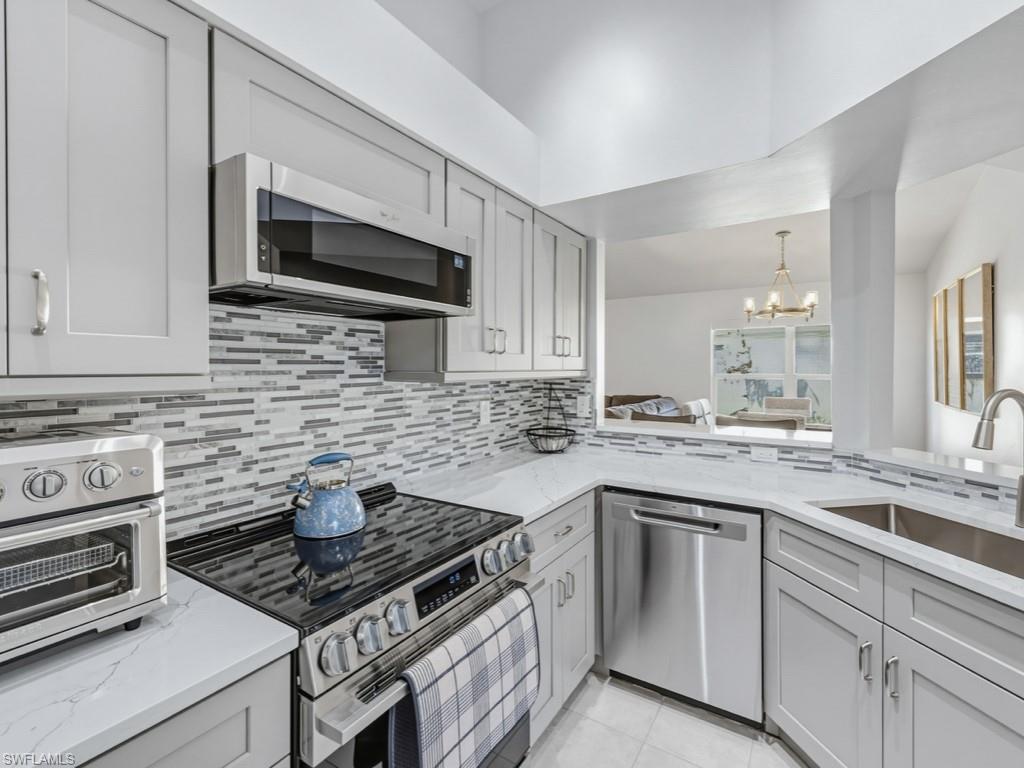 1378 Mainsail Dr 1721 Property Photo 2