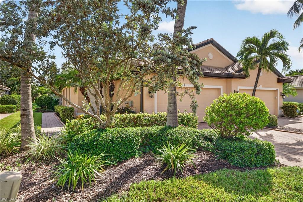 11086 St Roman Way Property Photo 2