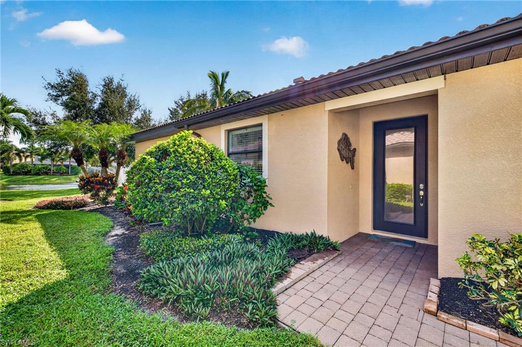 11086 St Roman Way Property Photo 4