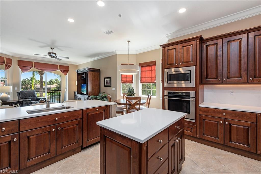 9284 Menaggio Ct 202 Property Photo 11