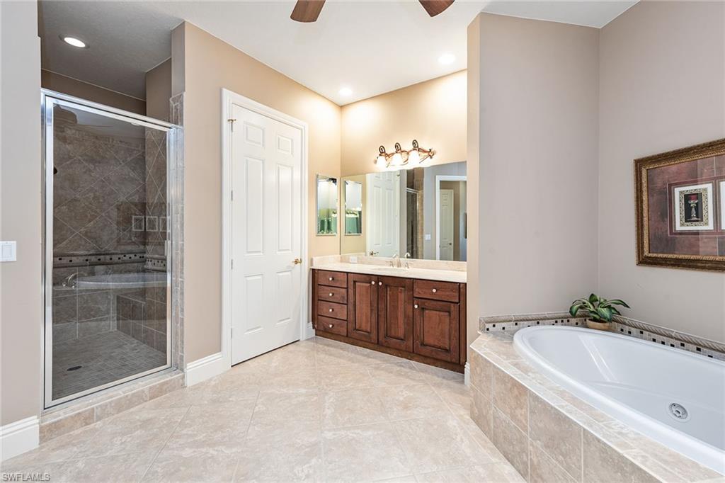 9284 Menaggio Ct 202 Property Photo 19