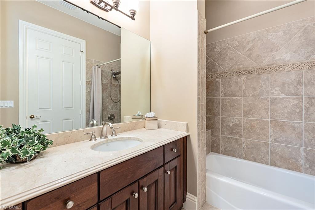 9284 Menaggio Ct 202 Property Photo 22