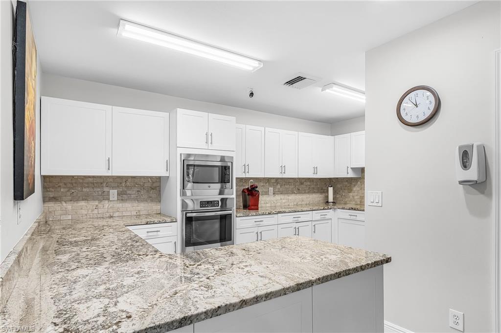 590 Lambton Ln Property Photo 32