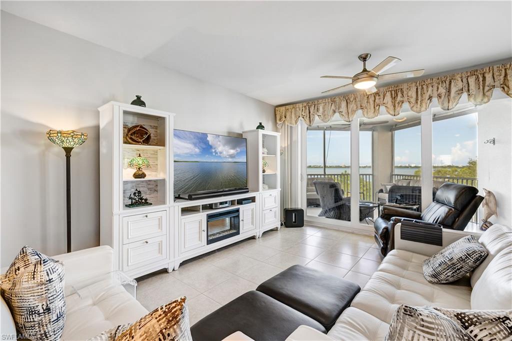 201 Vintage Bay Dr B 18 Property Photo 2
