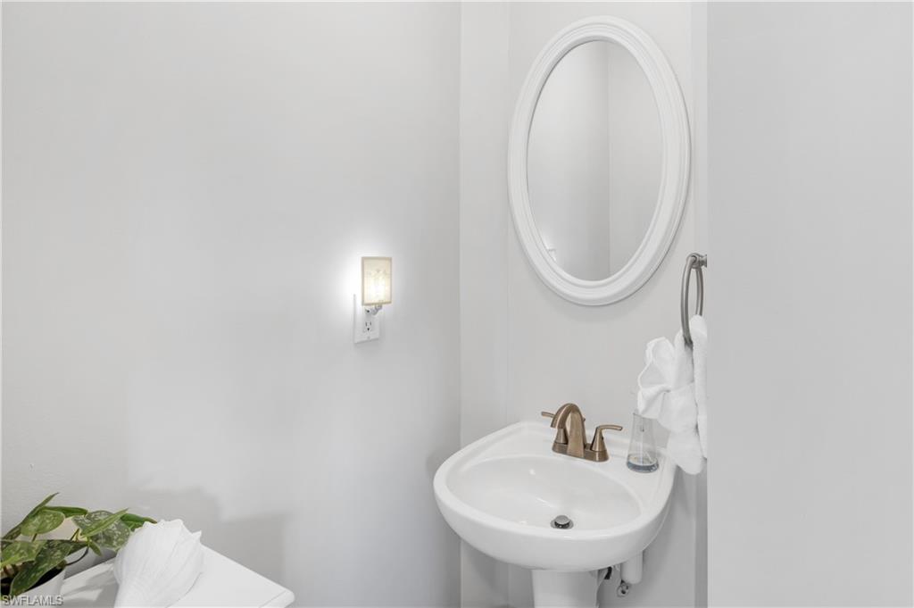 201 Vintage Bay Dr B 18 Property Photo 17