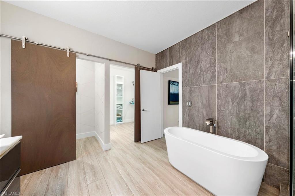 1282 Venetian Way Property Photo 22