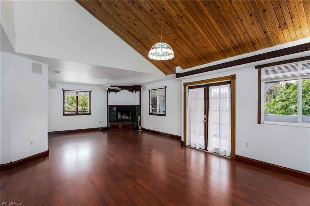 4045 Skyway Dr Property Photo 18
