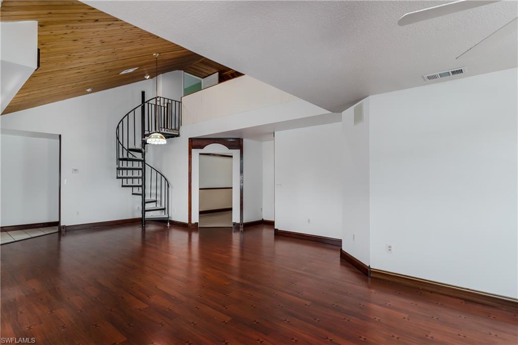4045 Skyway Dr Property Photo 21