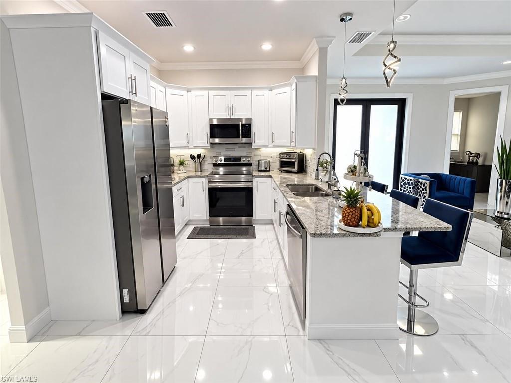 3789 35th Ave Ne Property Photo 11